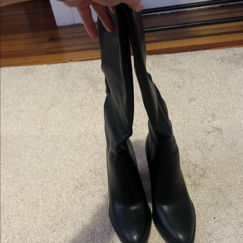 Elegant Black Heeled Boots for Women